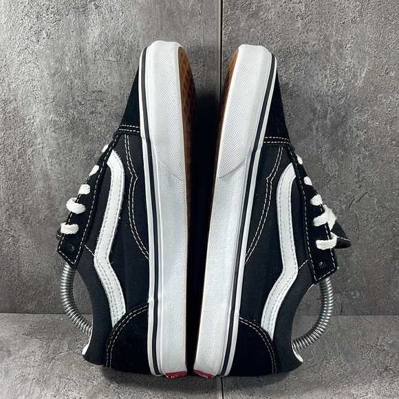 Vans Old Skool Black White Youth Size 3 Unisex - Picture 5 of 8